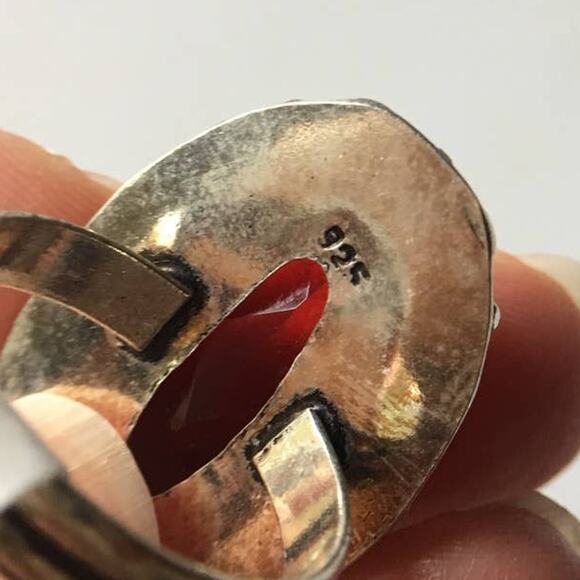 Stamped 925 faux garnet ring, bold and beautiful cocktail ring, size 8 - Picture 5 of 14